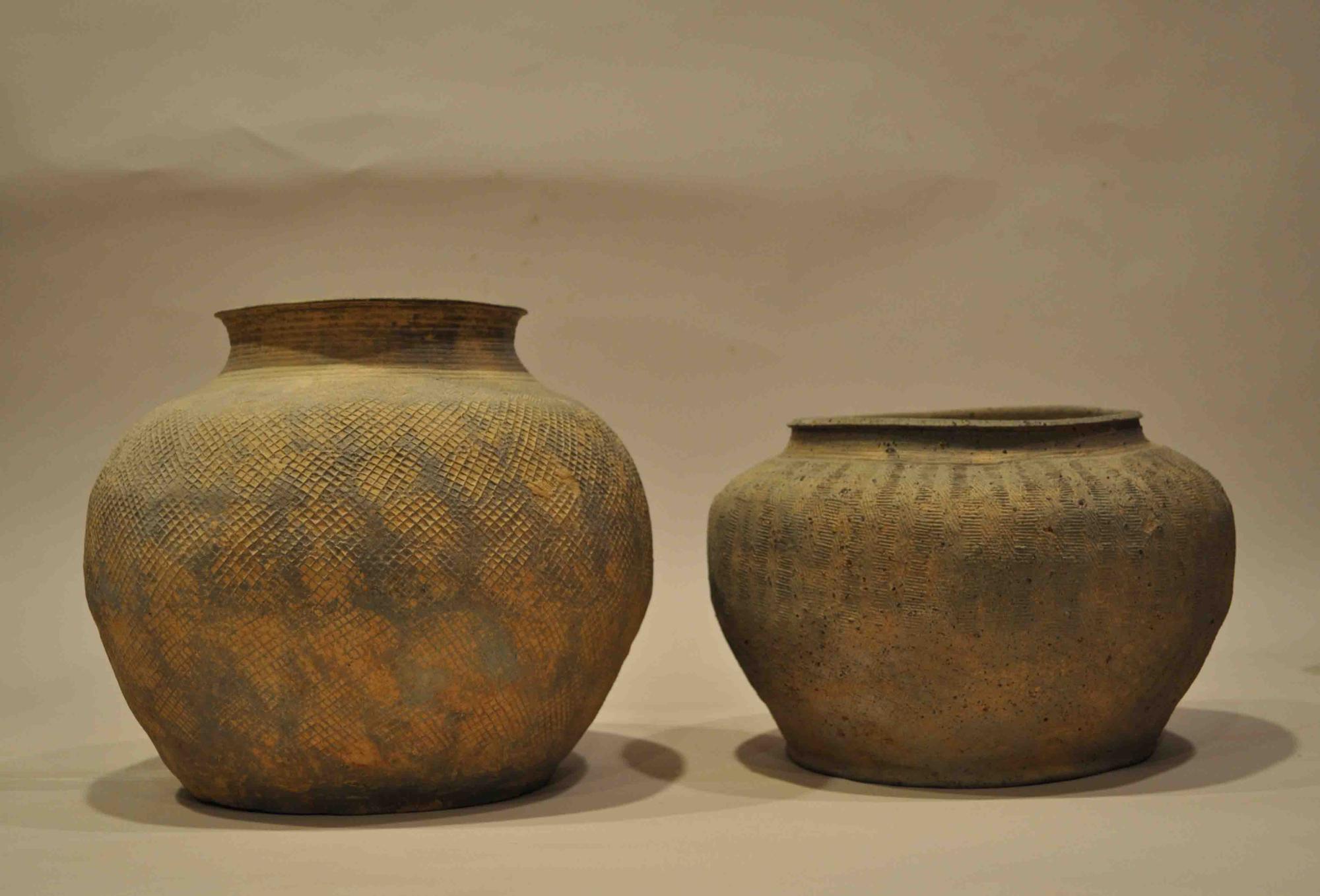 Zhou Pottery Jars (9.75d_X_8.5h_10d_X_6.5h.jpg